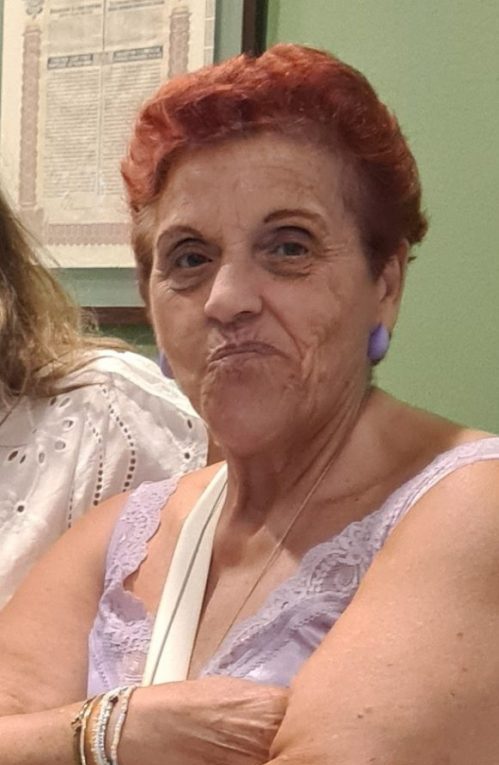 Elvira, 71 años
